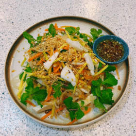 Gỏi hải sản củ dừa