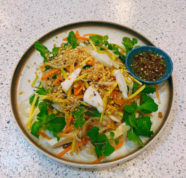 goi-hai-san-cu-dua Gỏi hải sản củ dừa