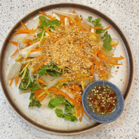 Gỏi tôm thịt củ dừa