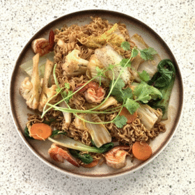 Mì xào hải sản