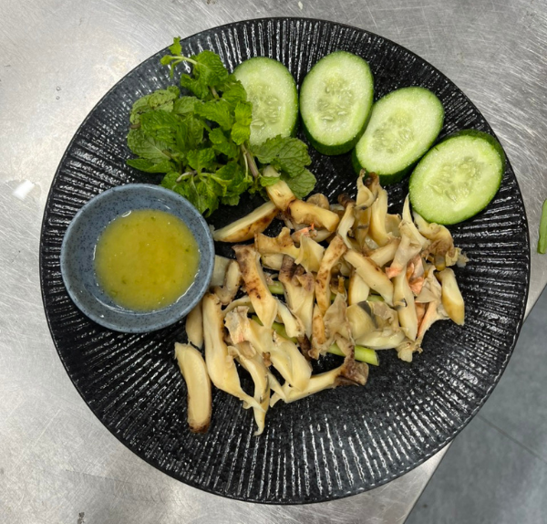 oc-ban-tay-hap-sa Ốc bàn tay hấp sả