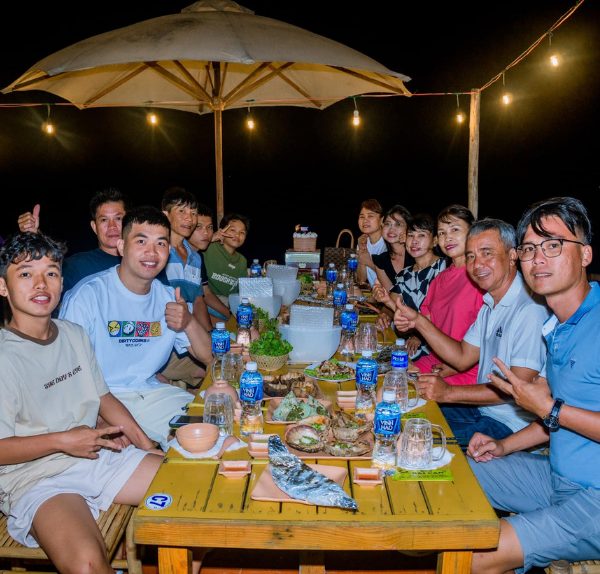 Họp mặt gia đình tết